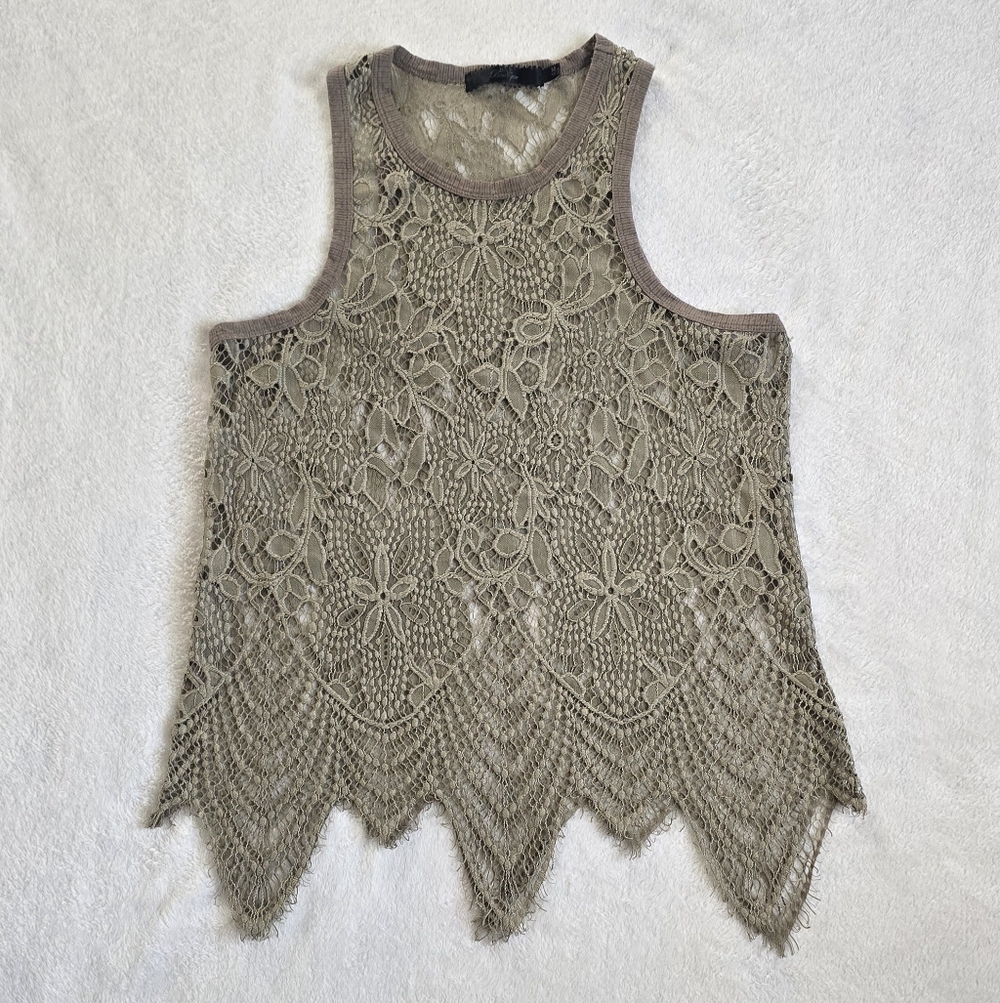 Women's BKE Boutique Tank Top Sheer Lace Shirt Size Medium Green Fringe Bottom